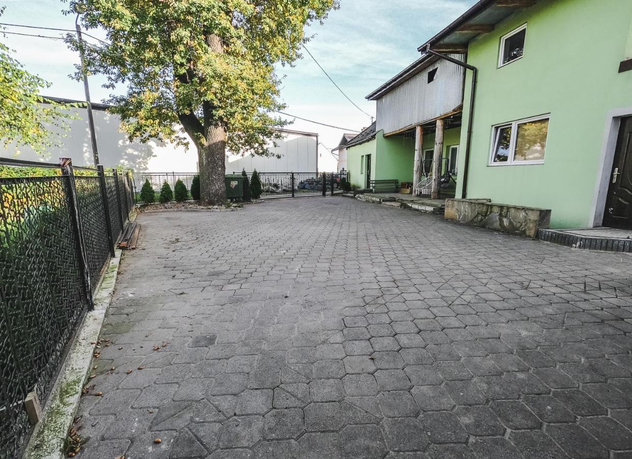 Twoja Przestrzen Noclegi Pokoje Mieszkanie Do Wynajecia Neu Sandez Exterior foto
