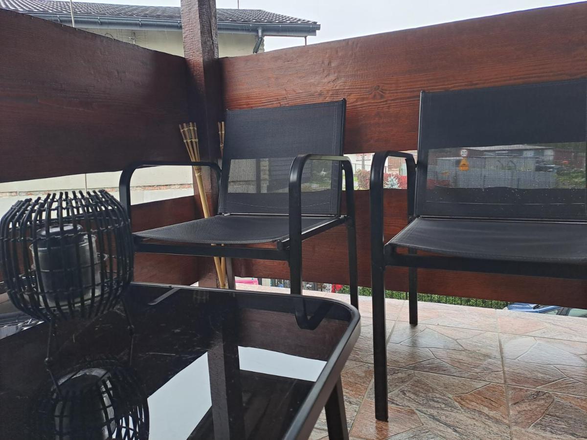 Twoja Przestrzen Noclegi Pokoje Mieszkanie Do Wynajecia Neu Sandez Exterior foto